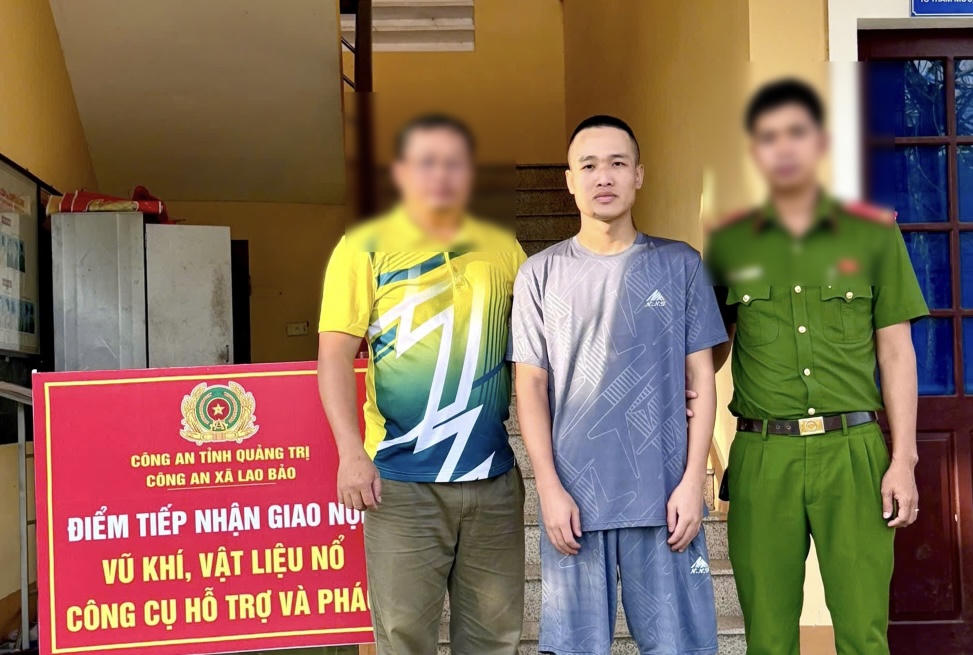 Đối tượng truy nã nguy hiểm về tội lừa đảo ra đầu thú