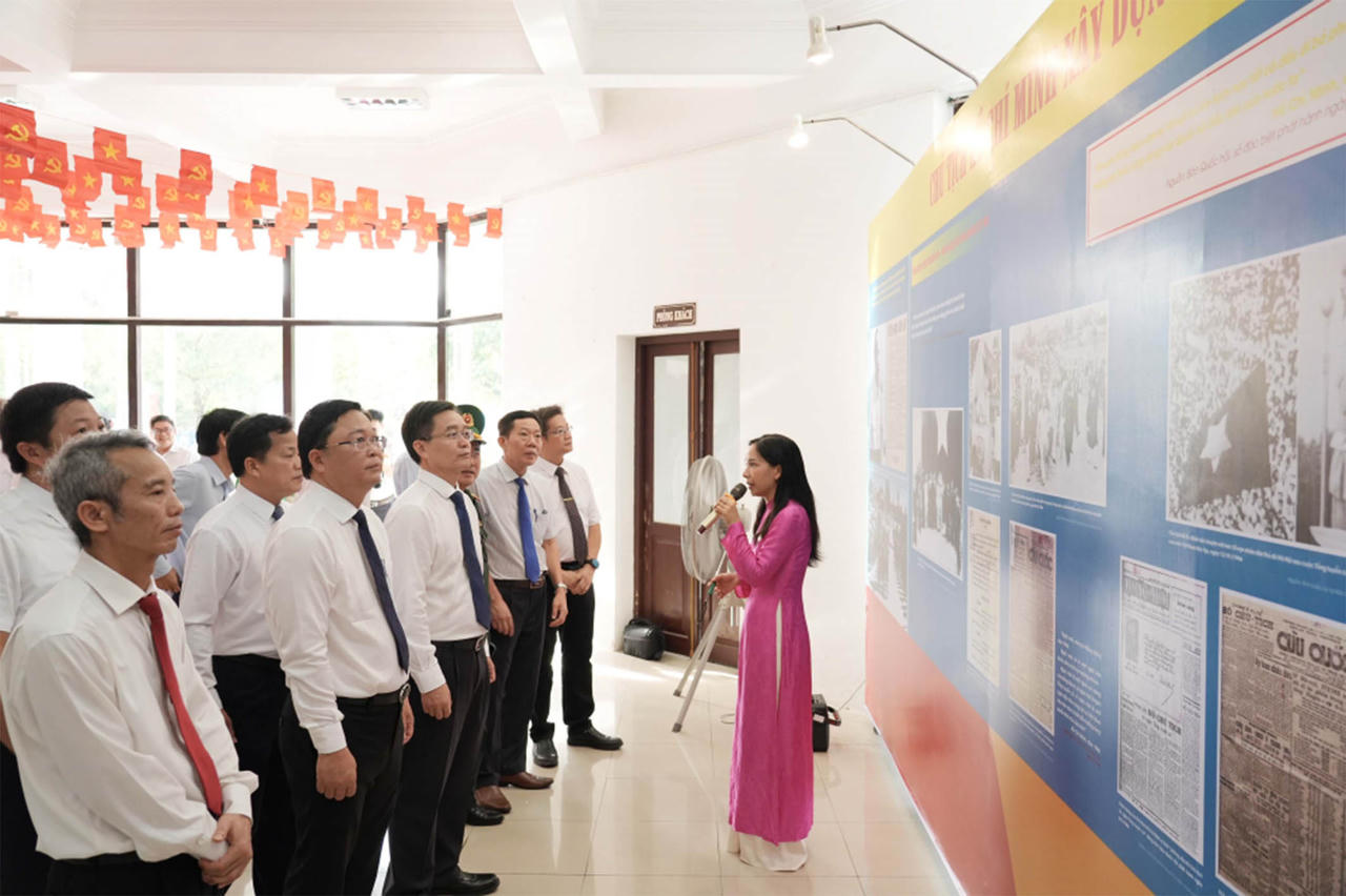 Sống lại ký ức lịch sử trong những ngày Thu tháng Tám