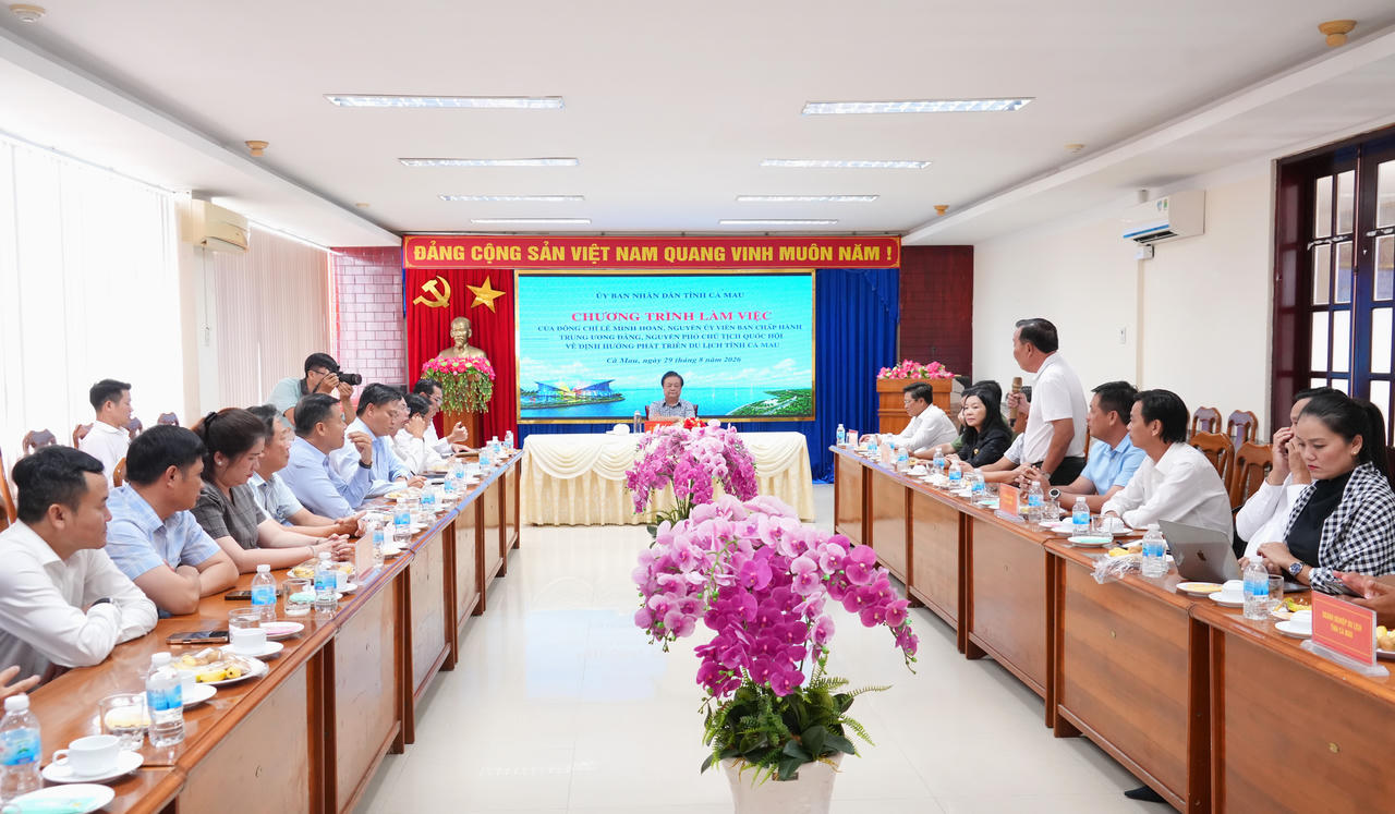Quang cảnh cuộc họp (Ảnh: T.N).