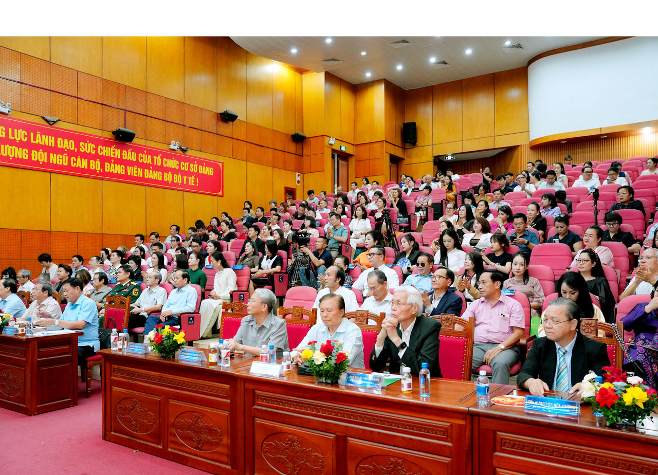Các đại biểu tham dự hội thảo