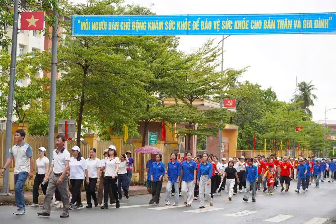 Một màu cờ, hơn 13.200 người cùng tiến bước ở Quảng Trị