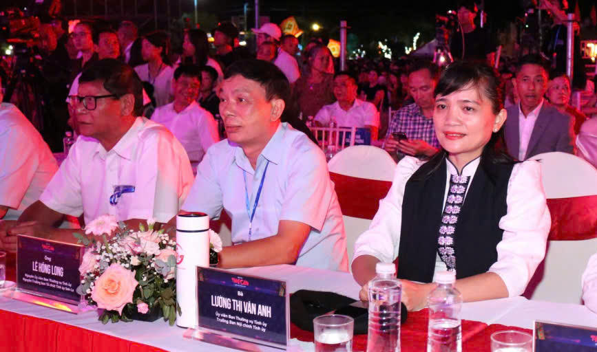 Các đại biểu tham dự chương trình (Ảnh: PV)
