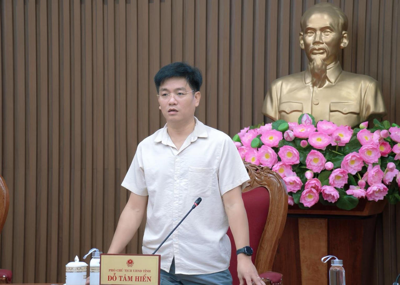 Phó Chủ tịch UBND tỉnh Quảng Ngãi Đỗ Tâm Hiển xác định, việc đo đạc, lập, chỉnh lý bản đồ địa chính, lập hồ sơ địa chính và xây dựng cơ sở dữ liệu đất đai là nhiệm vụ chính trị quan trọng (Ảnh: Vân Anh)