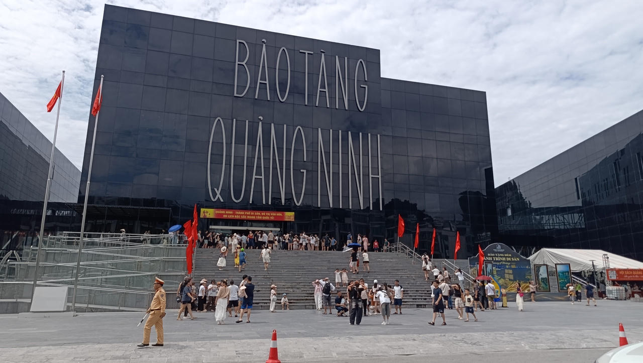 Du lịch Quảng Ninh sôi động trong kỳ nghỉ Quốc khánh