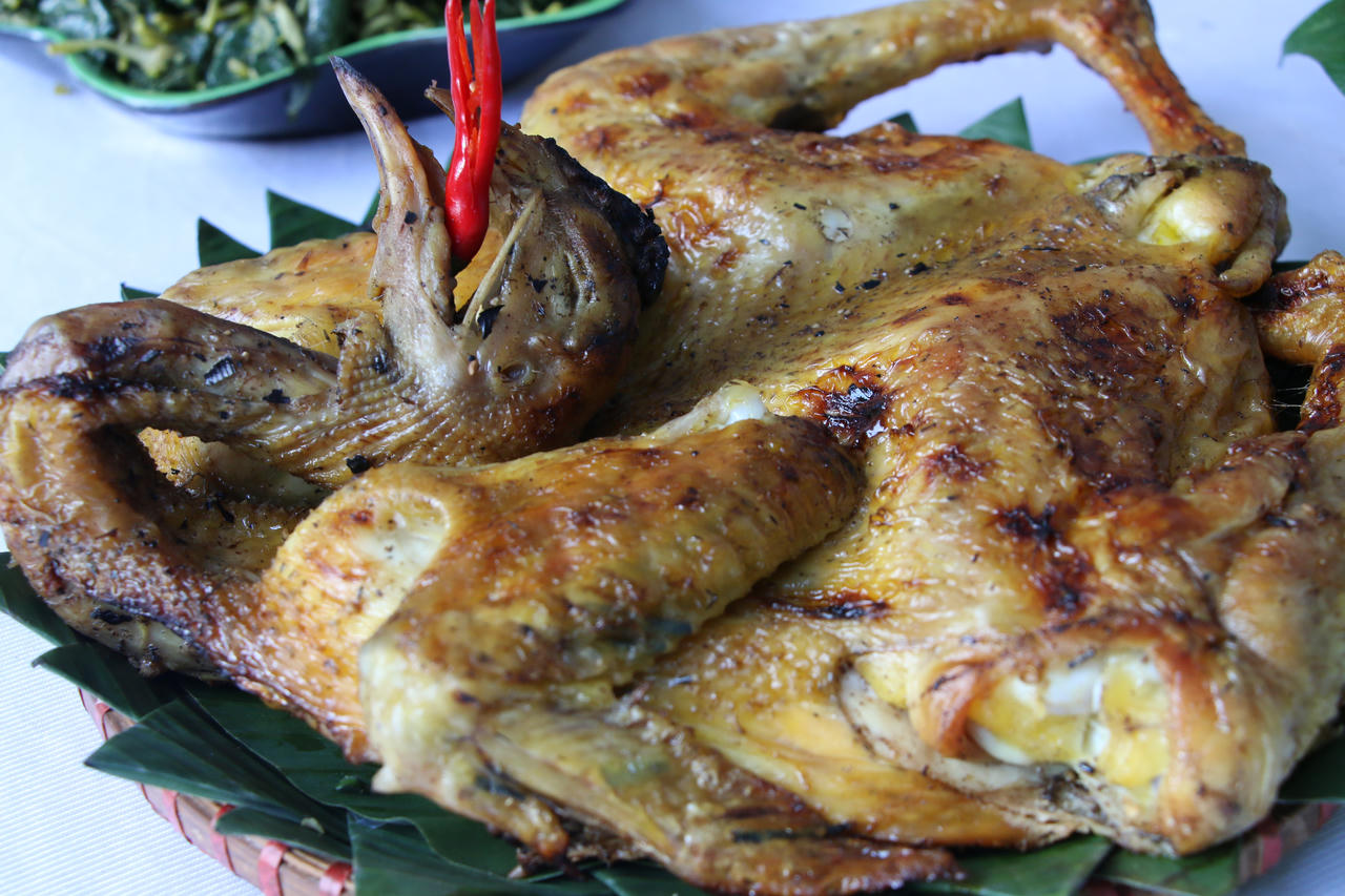 Món gà nướng (Ảnh: PV).