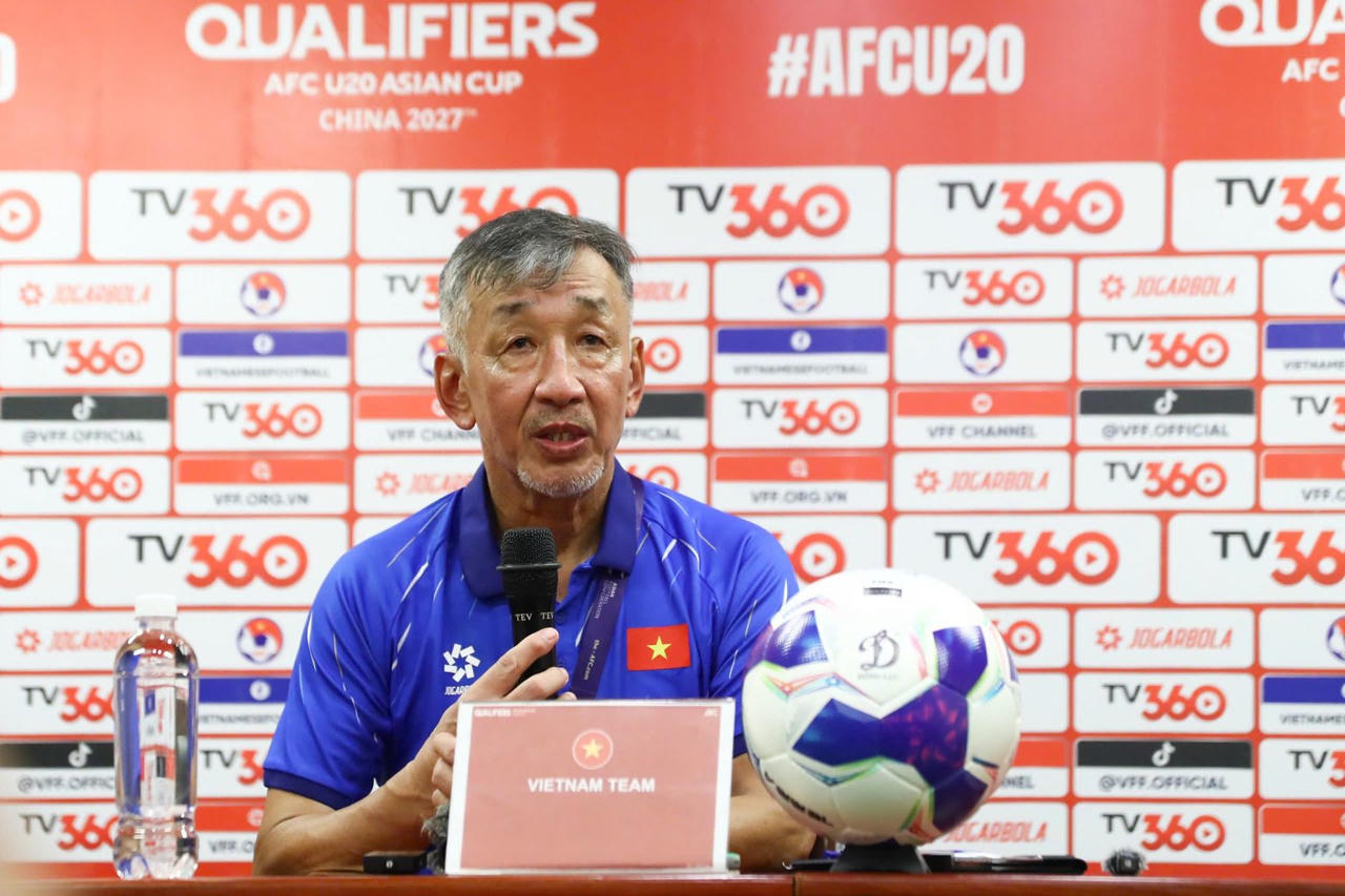 HLV Yutaka Ikeuchi chỉ ra điểm yếu của U20 Việt Nam, vẫn tin vào cơ hội đi tiếp