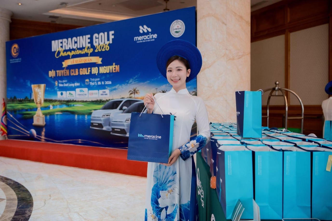Dược phẩm Meracine mang đến nhiều phần quà cùng các golfer tại sự kiện (Ảnh do Meracine cung cấp)