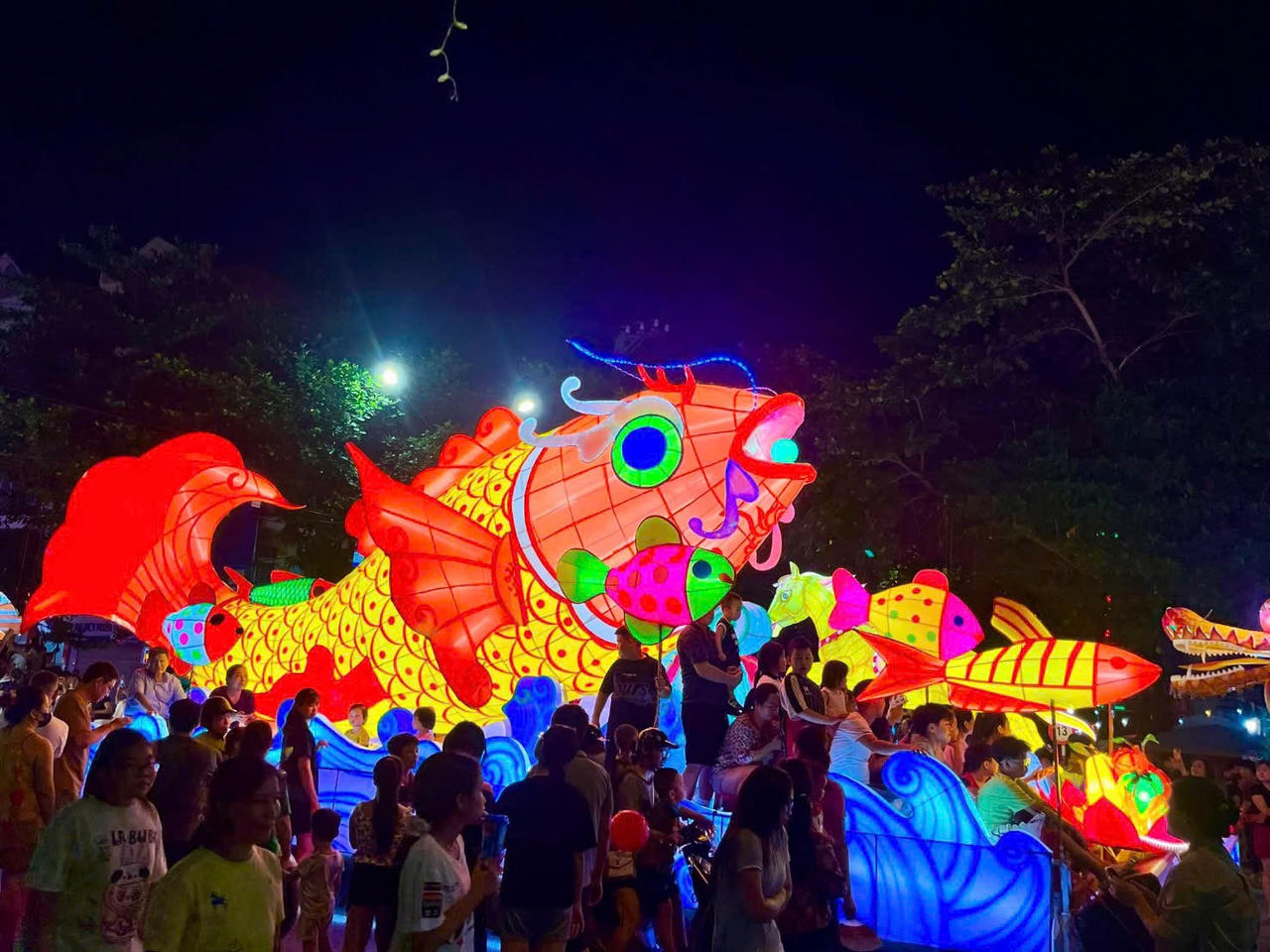 Trung thu tại Tuyên Quang là lễ hội thu hút khách du lịch cả nước đến với Tuyên Quang. (Ảnh: Lê Hanh)