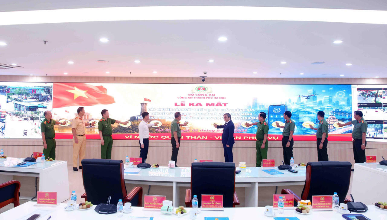Công an TP Hà Nội ra mắt 3 sản phẩm, giải pháp chuyển đổi số trọng điểm phục vụ Nhân dân