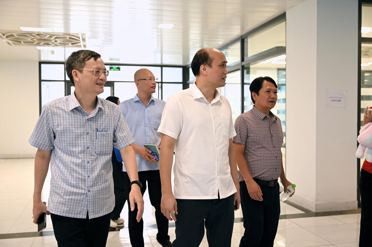 PGS.TS Tô Văn Hoà, Hiệu trưởng Trường Đại học Luật Hà Nội