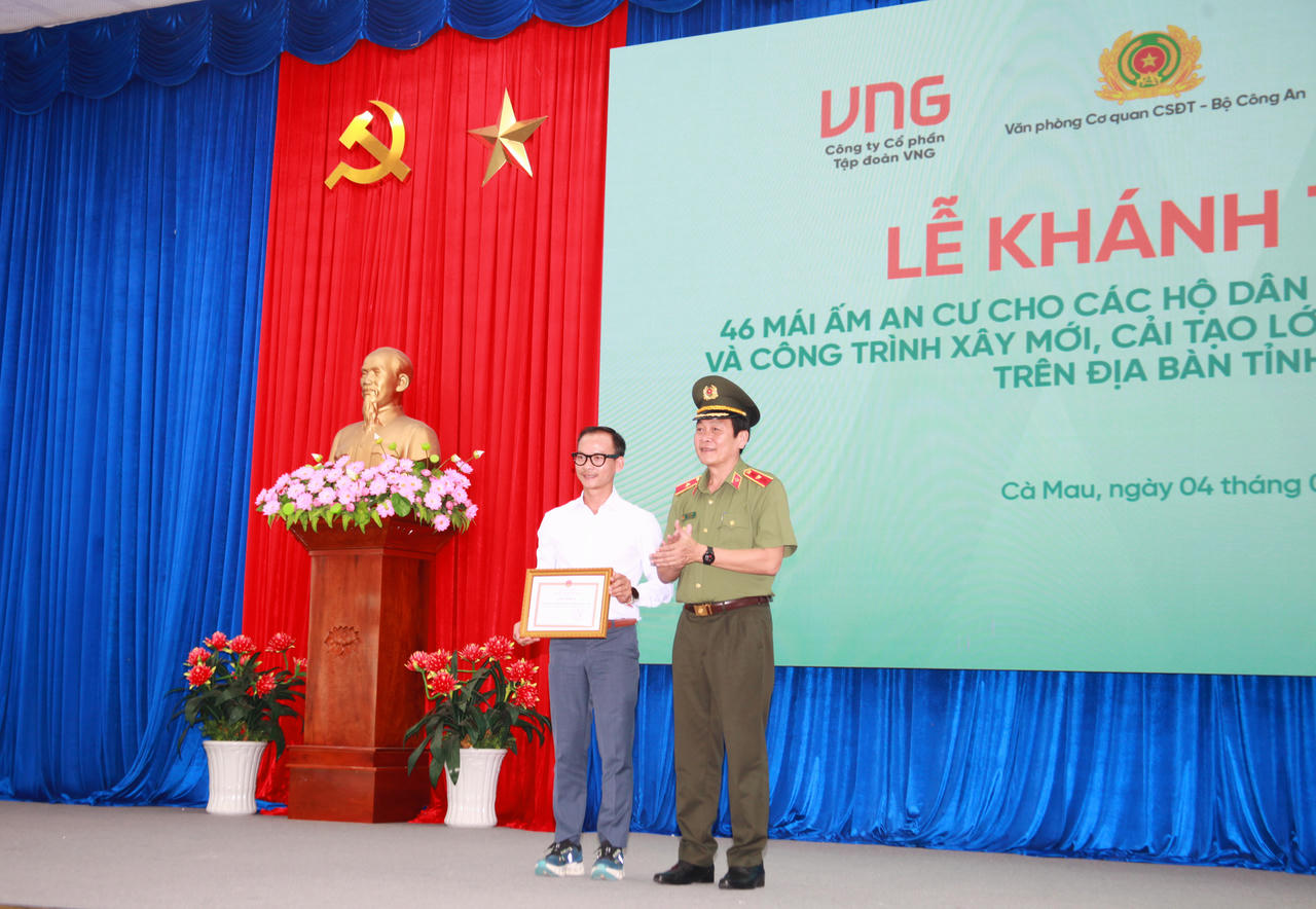 Khánh thành 46 mái ấm, cầu giao thông và 4 điểm trường tại Cà Mau