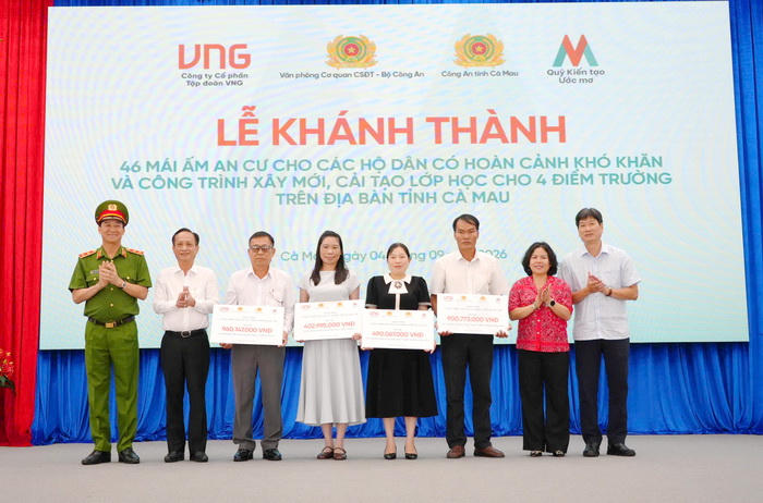 Khánh thành 46 mái ấm, cầu giao thông và 4 điểm trường tại Cà Mau