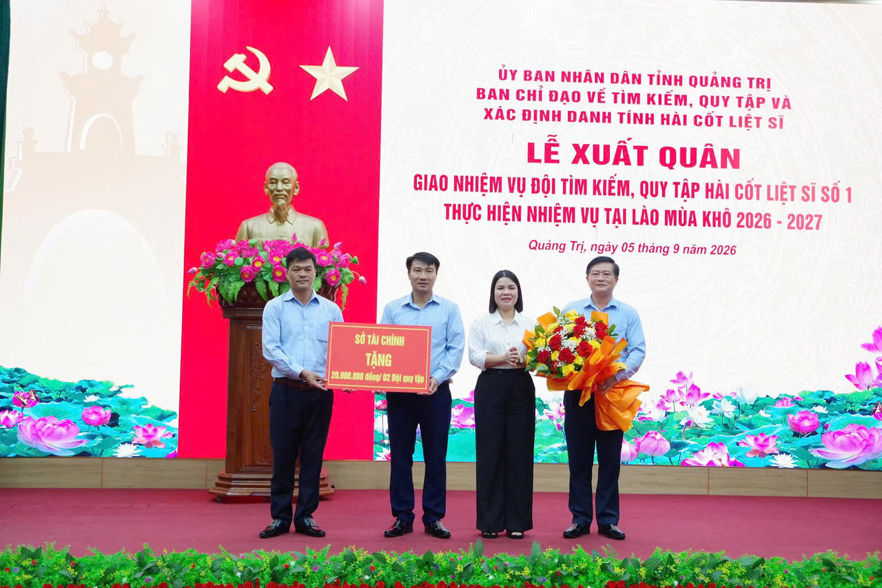 30 cán bộ Quảng Trị lên đường sang Lào tìm kiếm, quy tập hài cốt liệt sĩ