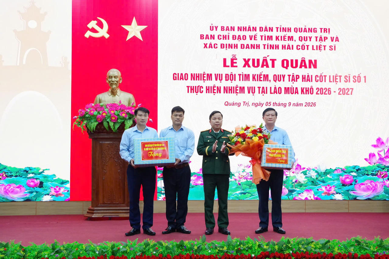 30 cán bộ Quảng Trị lên đường sang Lào tìm kiếm, quy tập hài cốt liệt sĩ