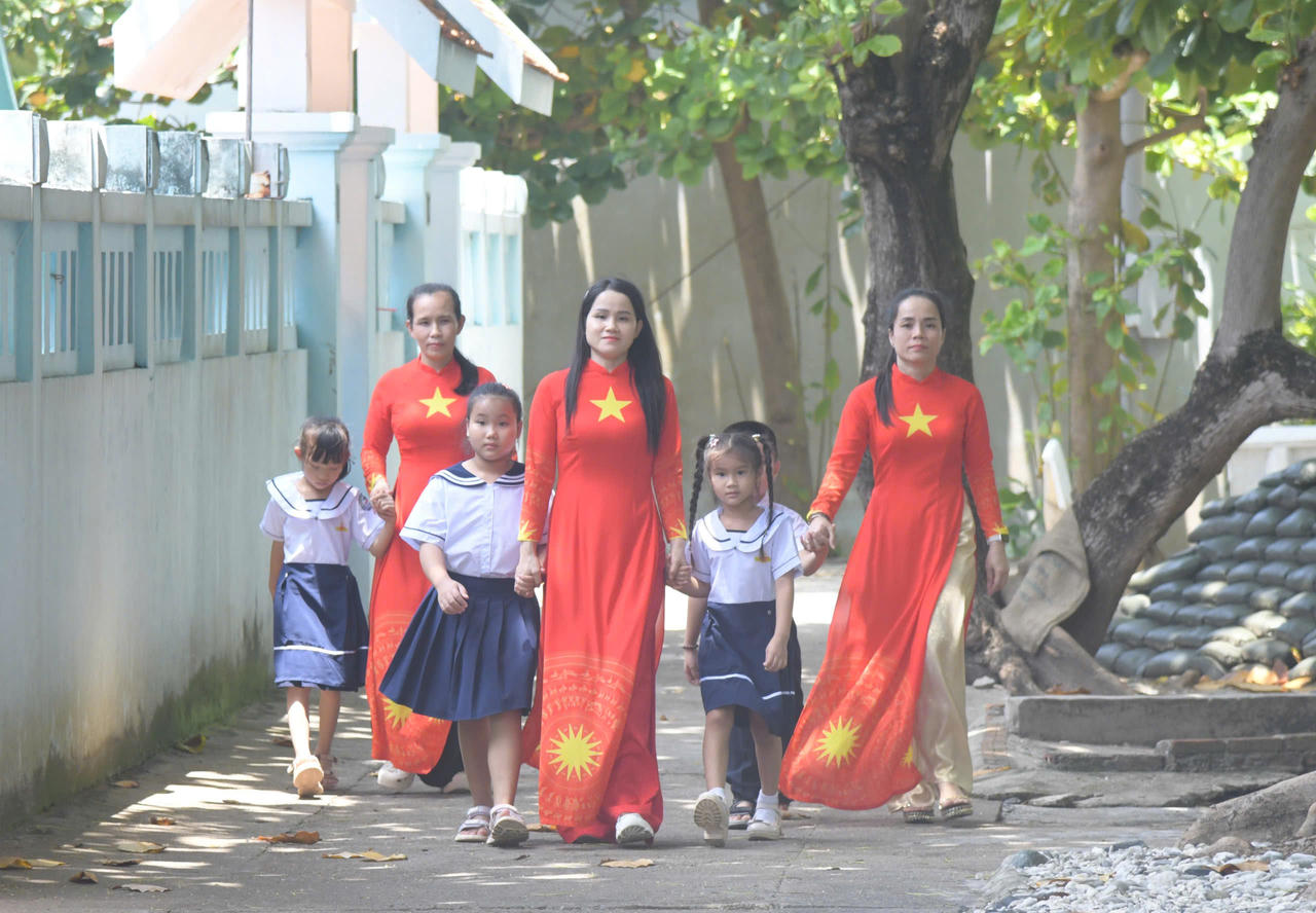 Đặc khu Trường Sa rộn ràng ngày khai giảng năm học mới