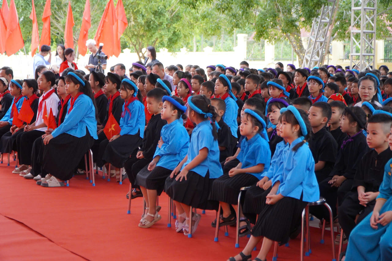 Học sinh thành phố Quảng Ninh bước vào năm học mới với nhiều chính sách hỗ trợ