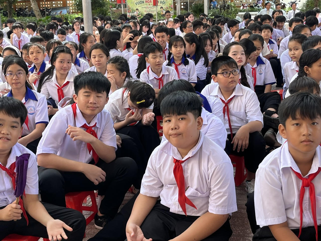 Hơn 3.500 học sinh, cùng đội ngũ cán bộ, giáo viên, nhân viên nhà trường sẽ tiếp tục phát huy truyền thống, tinh thần đoàn kết và trách nhiệm. Ảnh: Thiện Lê