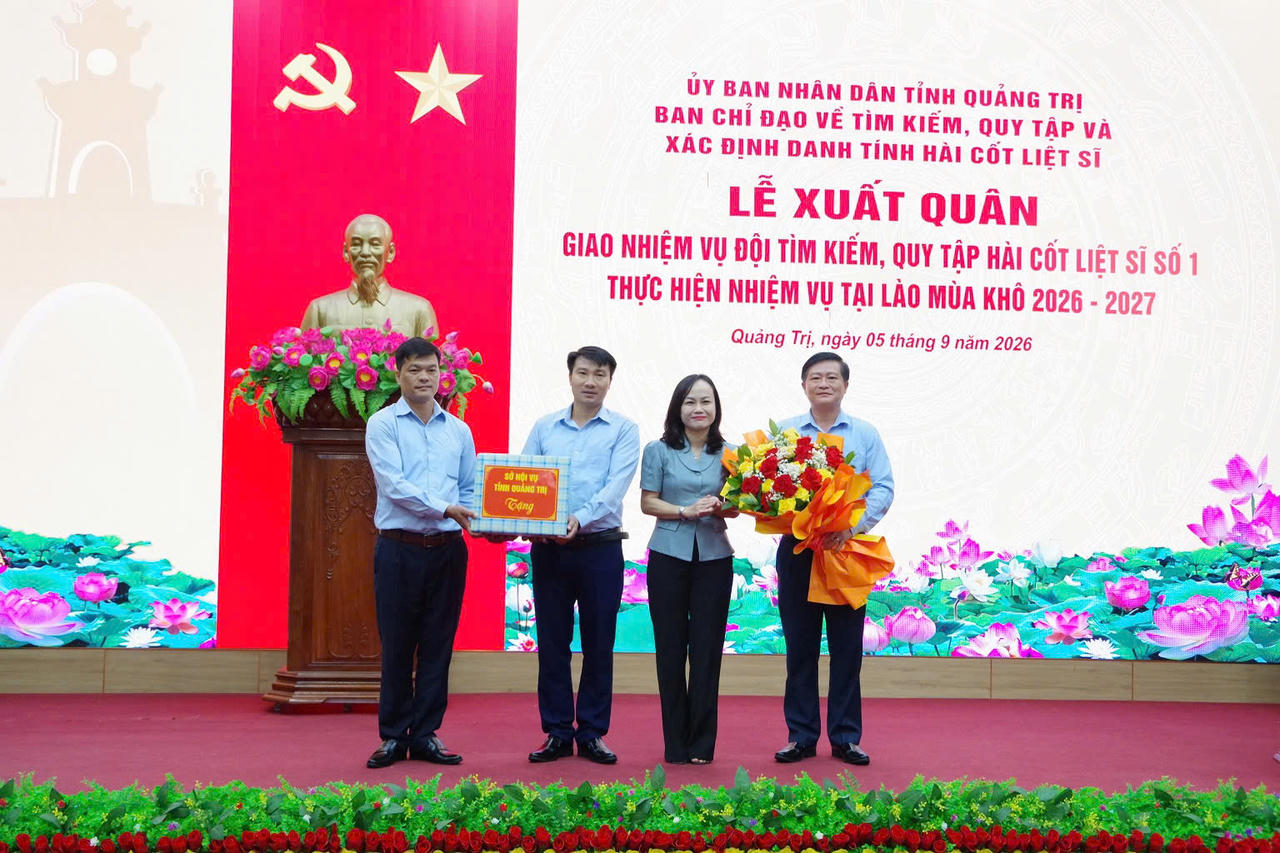 30 cán bộ Quảng Trị lên đường sang Lào tìm kiếm, quy tập hài cốt liệt sĩ