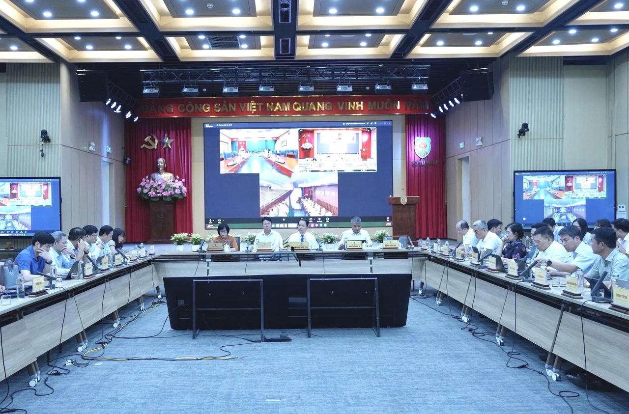 Bộ trưởng Hoàng Thanh Tùng: Đưa các nghị quyết của Trung ương vào cuộc sống bằng nhiệm vụ, sản phẩm cụ thể