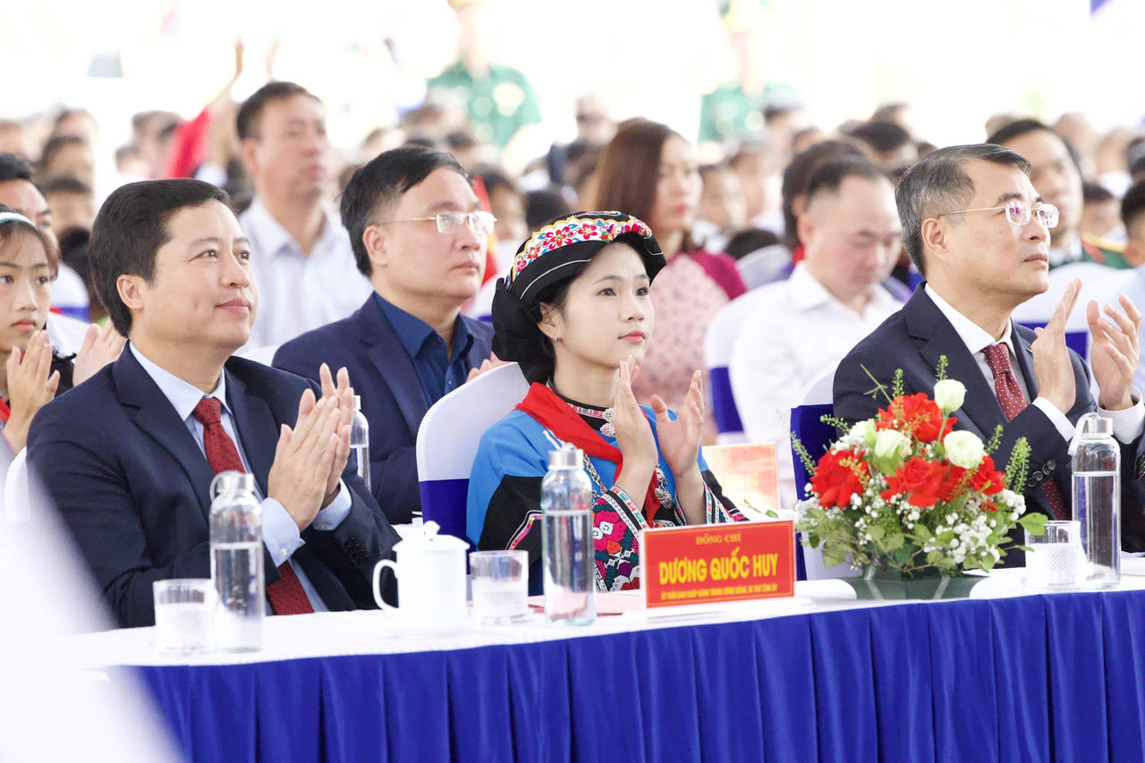 Thủ tướng Chính phủ Lê Minh Hưng: Giáo dục phải đi trước một bước, tạo động lực phát triển đất nước