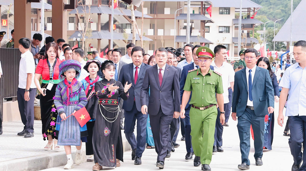 Thủ tướng Chính phủ Lê Minh Hưng: Giáo dục phải đi trước một bước, tạo động lực phát triển đất nước