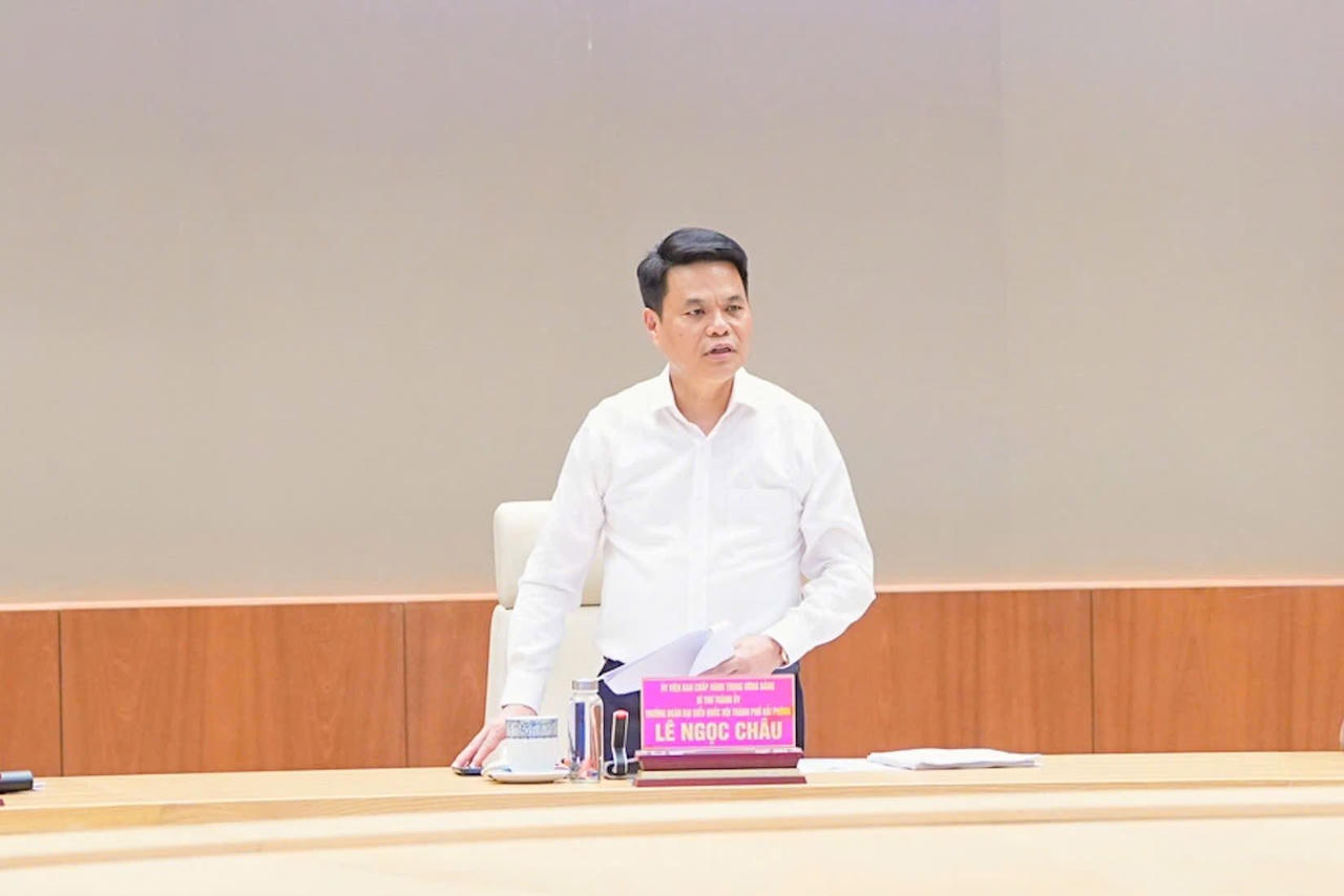 Bí thư Thành ủy Lê Ngọc Châu phát biểu chỉ đạo cuộc họp. (ảnh Đàm Thanh)