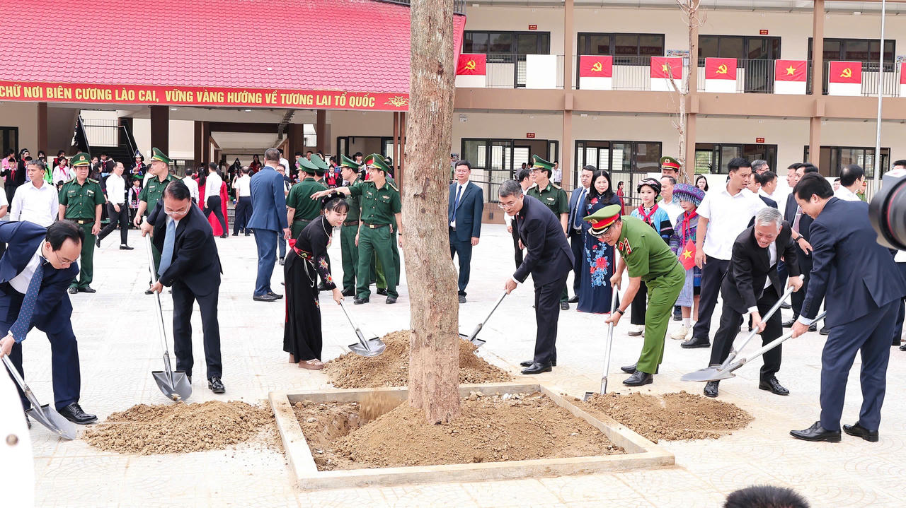 Thủ tướng Chính phủ Lê Minh Hưng: Giáo dục phải đi trước một bước, tạo động lực phát triển đất nước