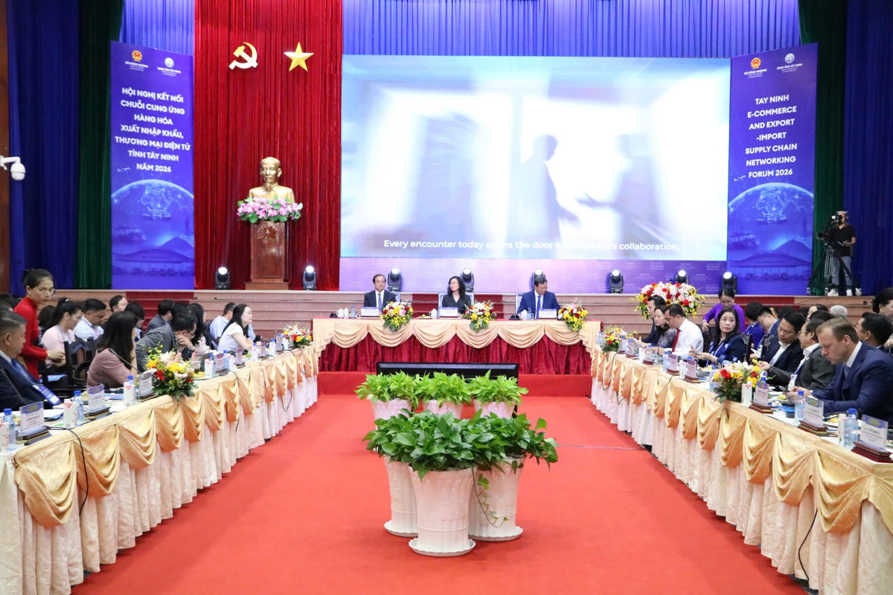 Toàn cảnh hội nghị (ảnh: Khánh Toàn)