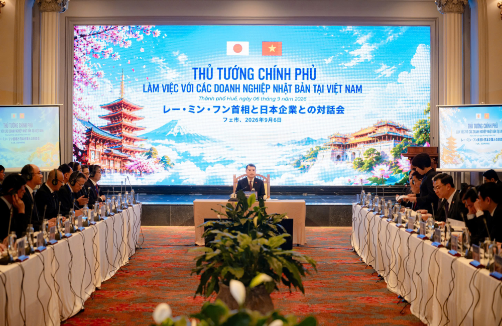 Quang cảnh cuộc làm việc. (Ảnh: UBND TP Huế)