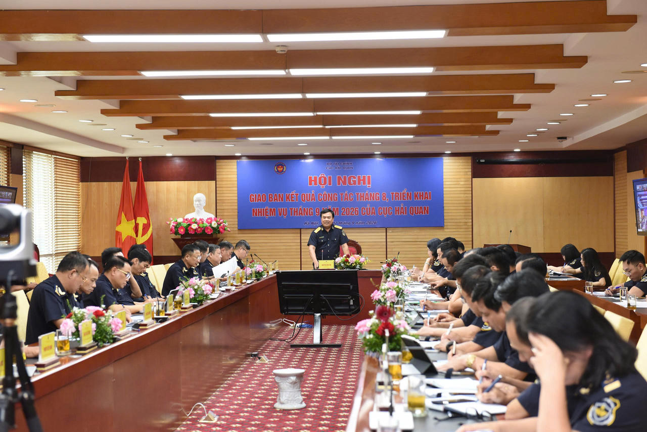 8 tháng năm 2026, xuất nhập khẩu cả nước đạt hơn 770 tỷ USD