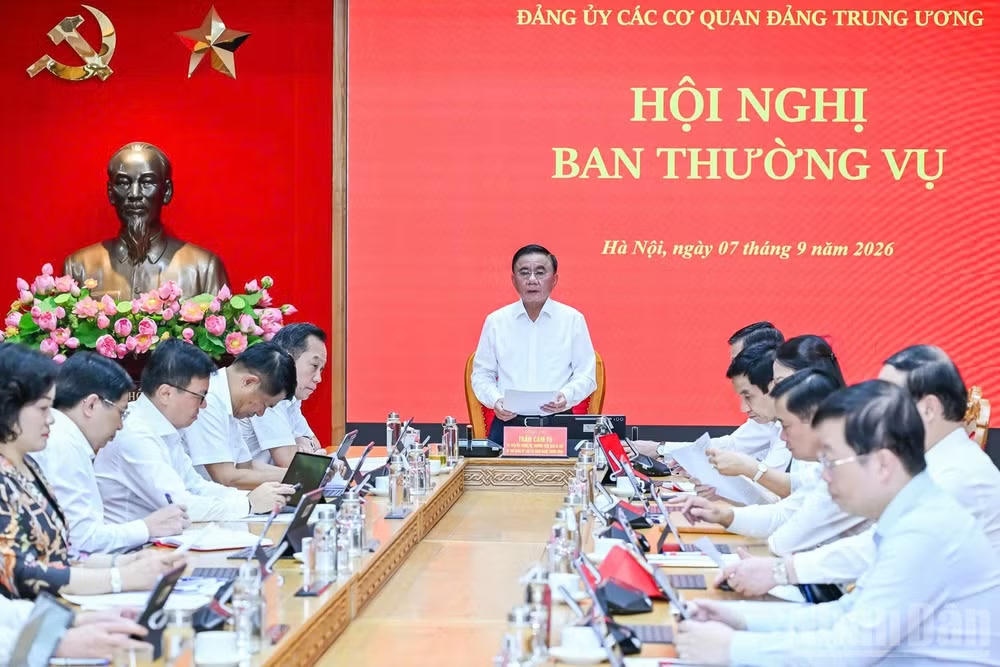 Nâng cao chất lượng sinh hoạt chi bộ, gắn với thực hiện nhiệm vụ chính trị