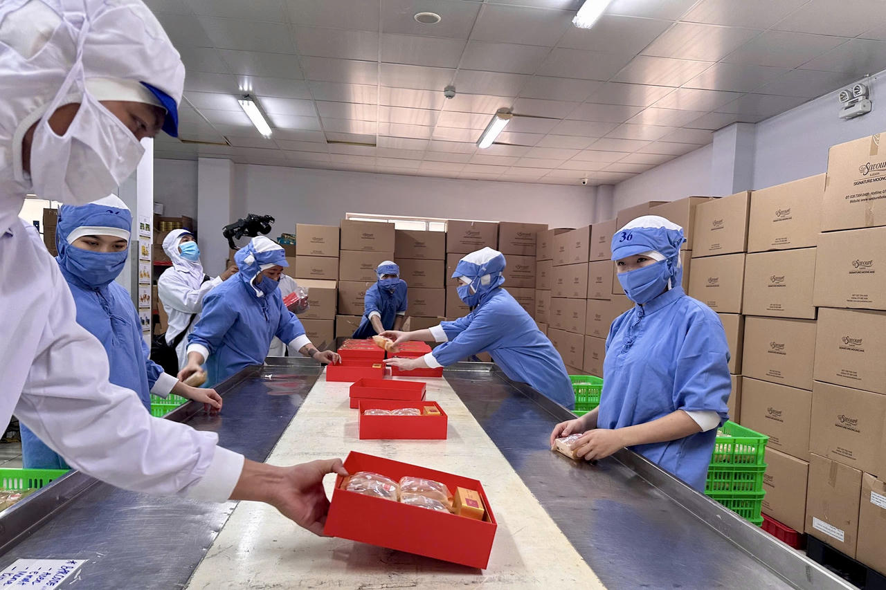 Saigon Co.op: Nguồn hàng bánh Trung thu phong phú, nhiều lựa chọn cho người tiêu dùng