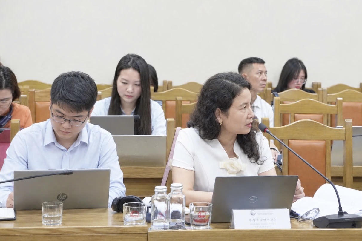 PGS.TS Lê Thị Thu Thủy phát biểu.