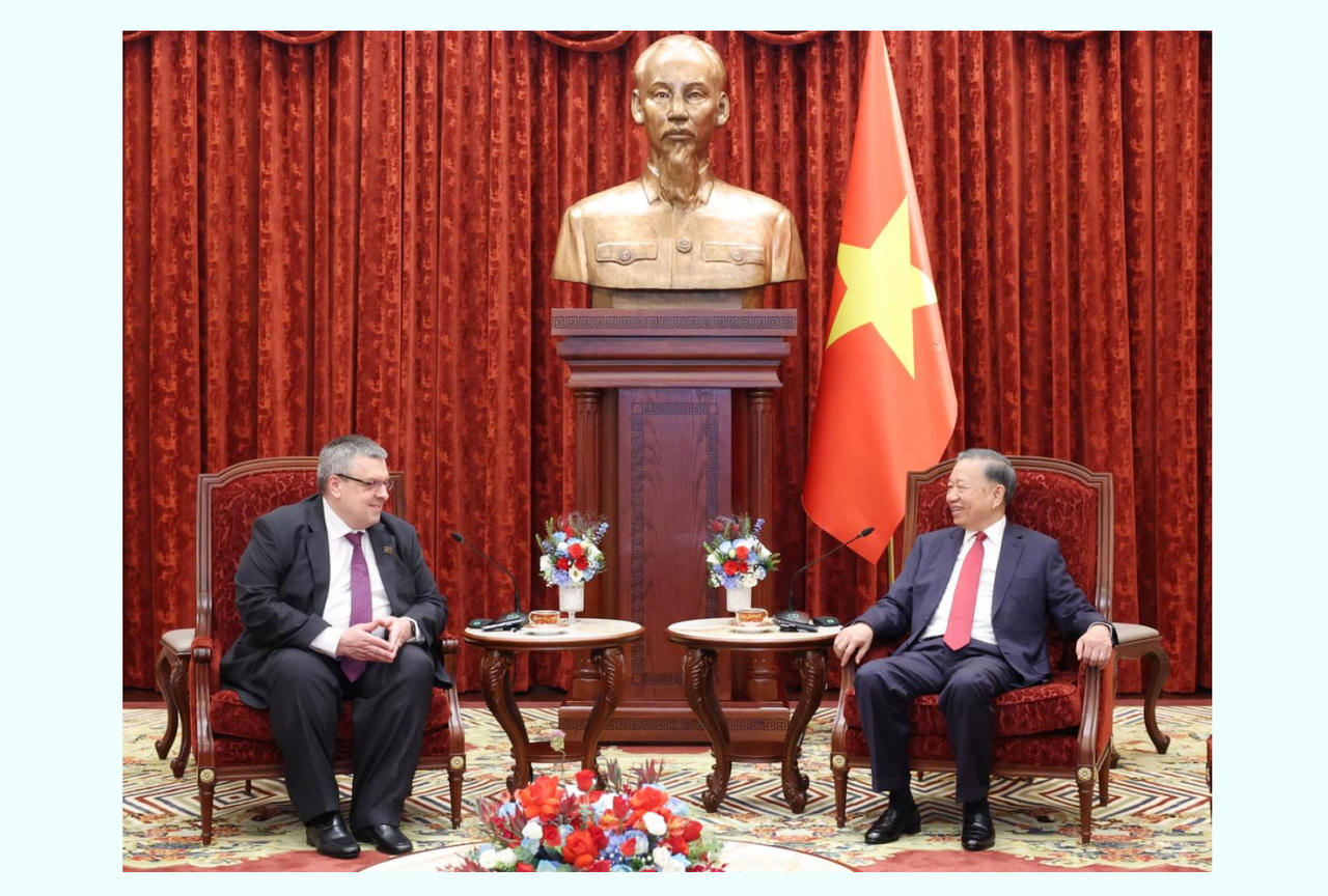 Quan hệ Việt Nam-Liên bang Nga tiếp tục phát triển mạnh mẽ, vì lợi ích của Nhân dân hai nước, vì hòa bình, hợp tác của khu vực và thế giới