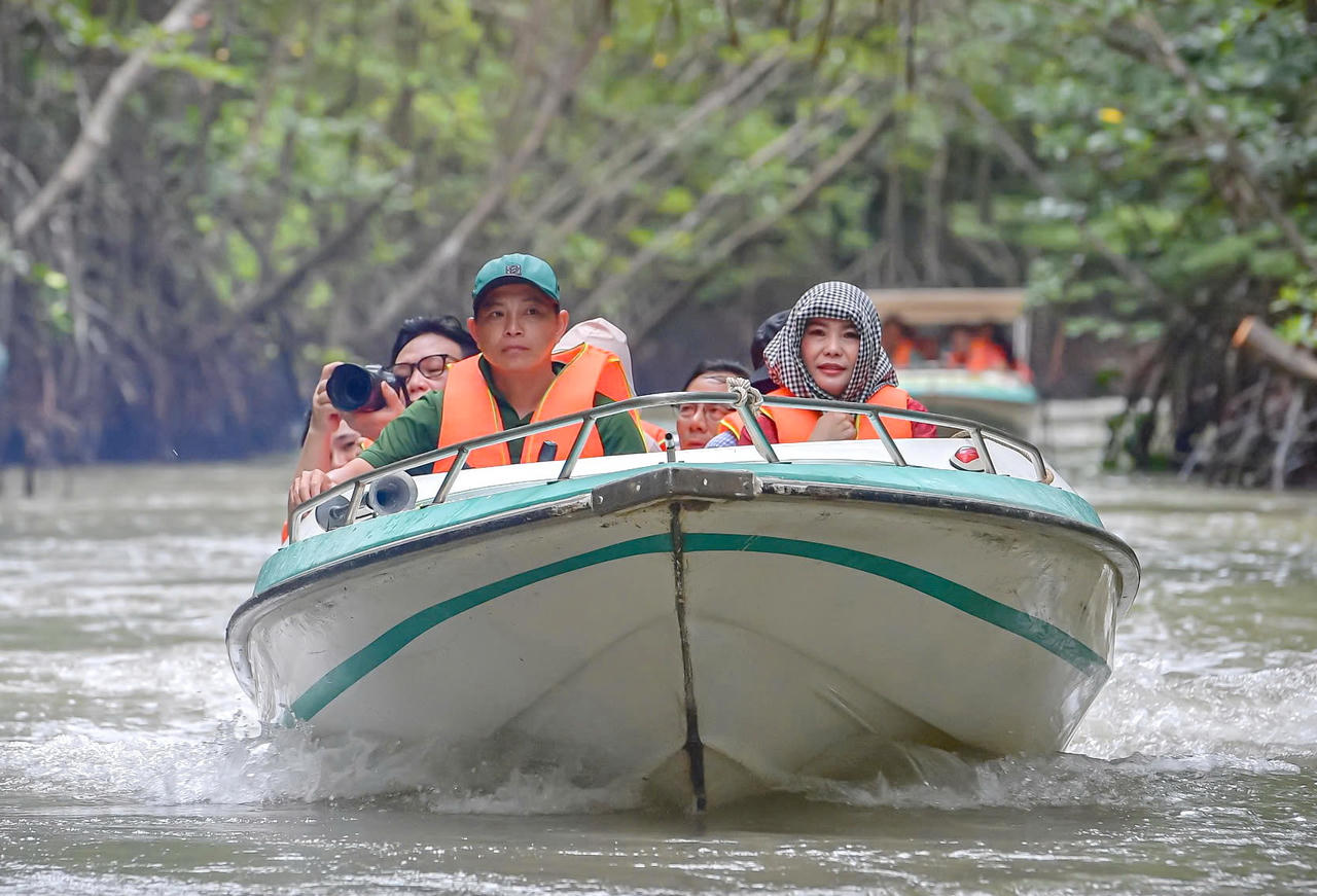'Đánh thức' sức hút từ câu chuyện phía sau các điểm đến ở Đất Mũi
