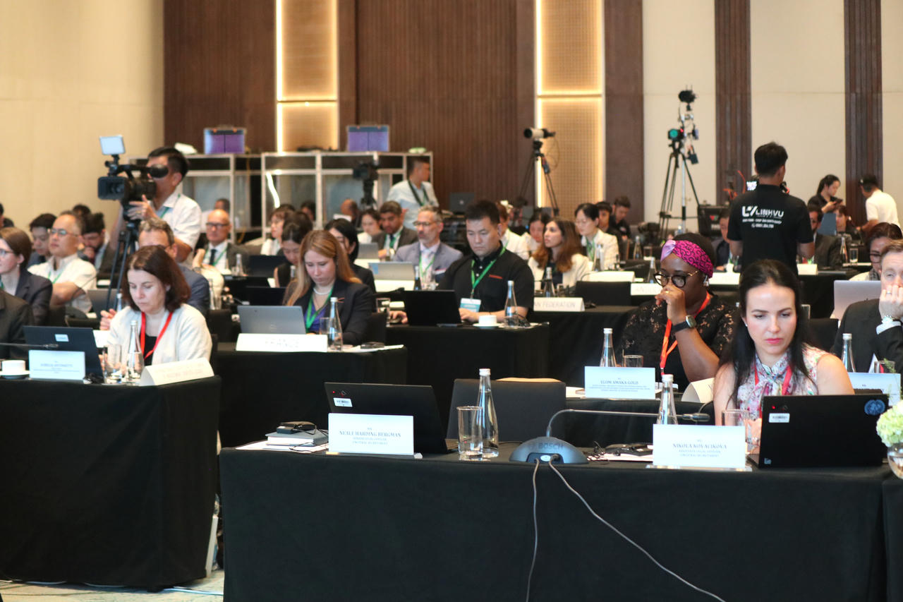 Phiên họp giữa kỳ lần thứ 10 Nhóm Công tác III trong khuôn khổ UNCITRAL diễn ra tại Ninh Bình