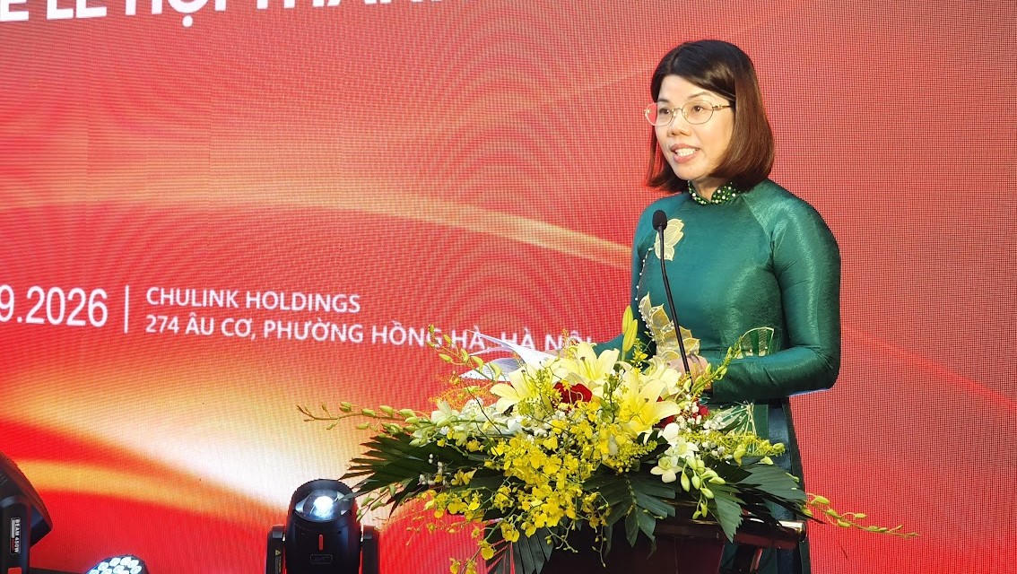 Phó Giám đốc Sở Văn hóa tỉnh Tuyên Quang phát biểu tại buổi họp báo. Ảnh: Nhật Nguyên.