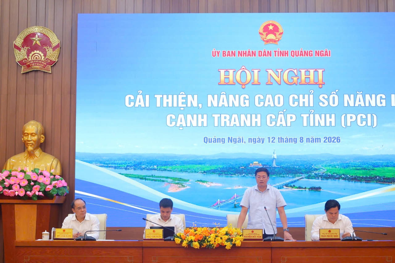 Không chỉ tìm kiếm nhà đầu tư mới, Quảng Ngãi cũng đặt trọng tâm vào việc chăm sóc các nhà đầu tư hiện hữu. Kết quả cải thiện PCI sẽ được gắn với đánh giá trách nhiệm của người đứng đầu (ảnh Vân Anh)