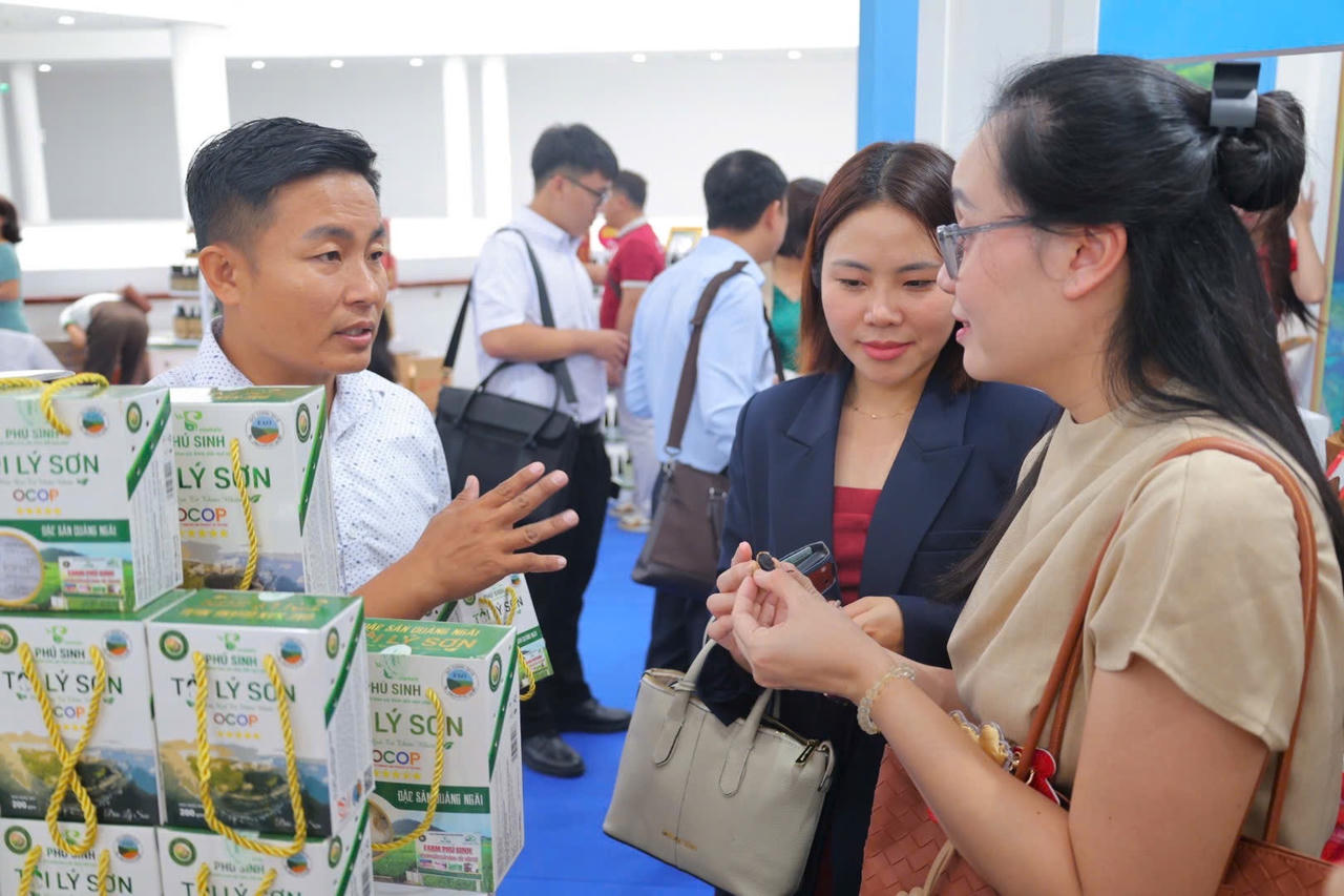 Quảng Ngãi đặt mục tiêu đến năm 2030, PCI nằm trong nhóm 20 tỉnh, thành phố dẫn đầu cả nước (ảnh Vân Anh)
