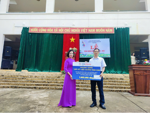 Công ty Thủy điện An Khê – Ka Nak tiếp sức đến trường, đồng hành cùng học sinh có hoàn cảnh khó khăn