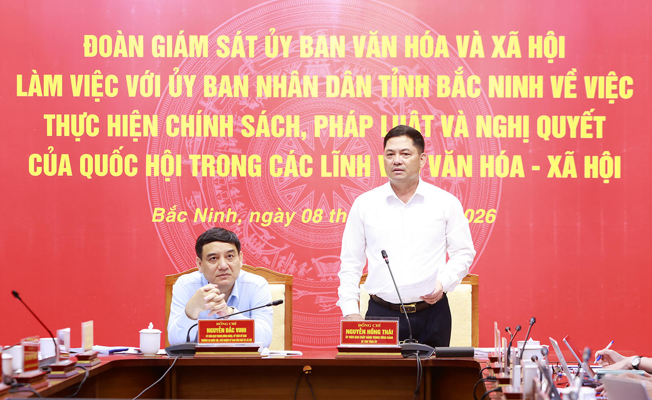  Bí thư Tỉnh ủy Bắc Ninh Nguyễn Hồng Thái phát biểu tại buổi làm việc (Ảnh Cổng TTĐT Bắc Ninh)