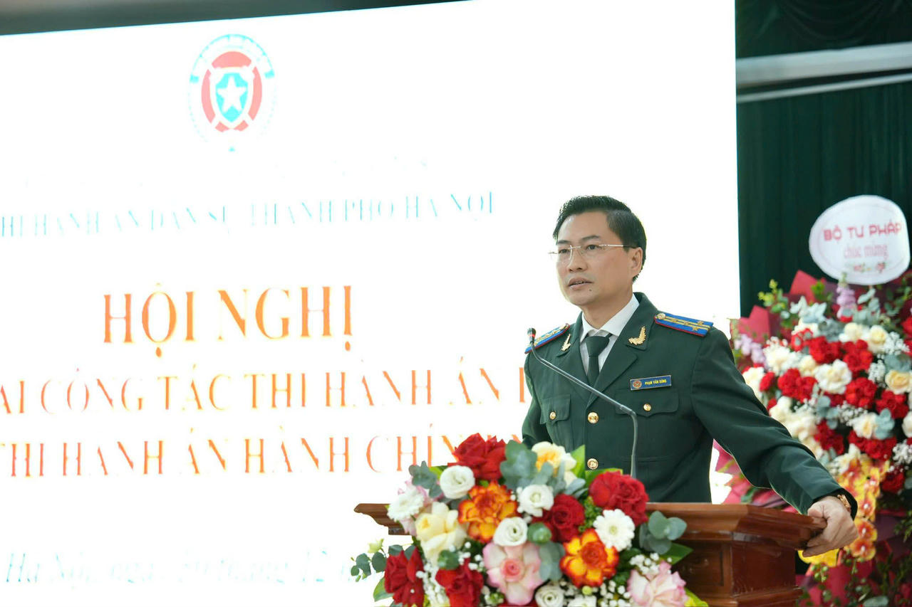 Trưởng Thi hành án dân sự thành phố Hà Nội Phạm Văn Dũng.
