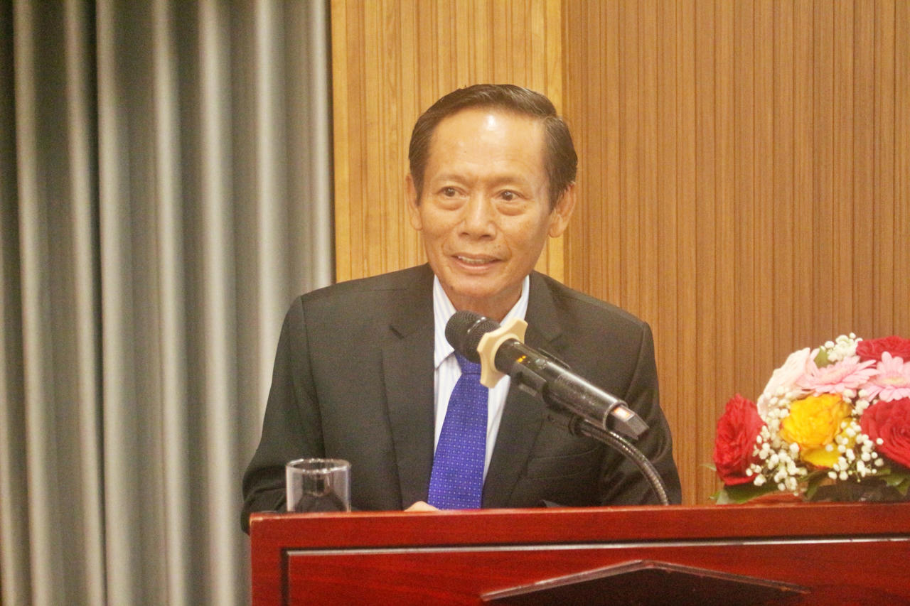 LS.TS Phan Trung Hoài, Phó Chủ tịch Liên đoàn Luật sư Việt Nam tham luậntại hội thảo. Ảnh: N.A