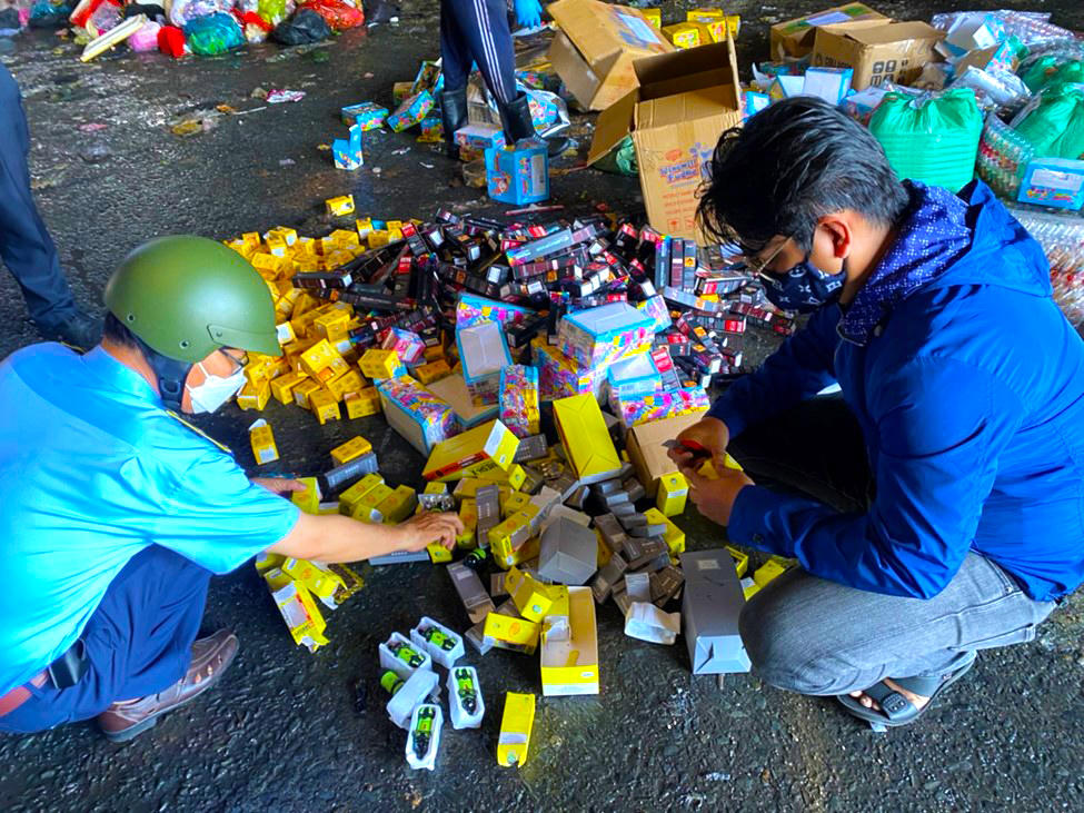 TP Hồ Chí Minh nghiêm cấm cán bộ sử dụng thuốc lá điện tử, thuốc lá nung nóng TP Hồ Chí Minh nghiêm cấm cán bộ sử dụng thuốc lá điện tử, thuốc lá nung nóng