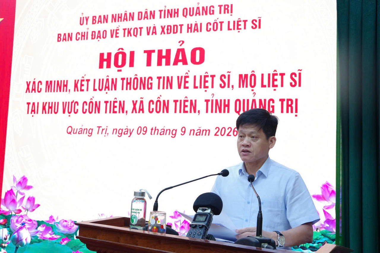 Ông Lê Văn Bảo - Ủy viên Ban Thường vụ Tỉnh ủy, Phó Chủ tịch UBND tỉnh, Trưởng Ban Chỉ đạo tỉnh phát biểu khai mạc hội thảo. (Ảnh: Xuân Diện)