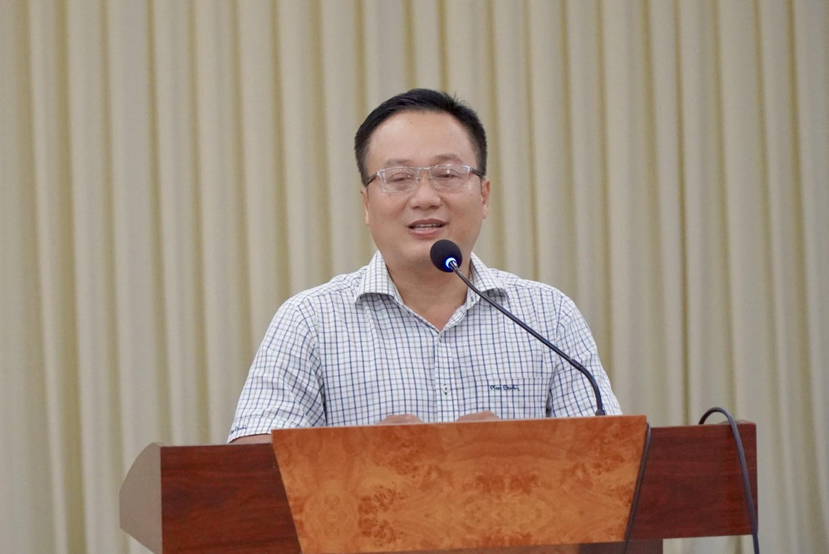Ông Huỳnh Hữu Phúc - Phó Giám đốc BHXH Đồng Tháp phát biểu tại Hội nghị. Ảnh: Kim Ngân