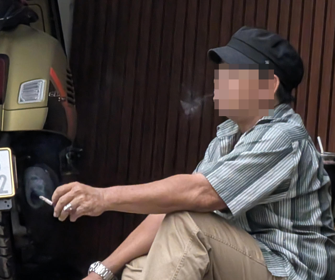 Cơ quan chức năng khuyến khích người dân hạn chế dùng thuốc lá điếu, bảo vệ sức khỏe cộng đồng. Ảnh: TG