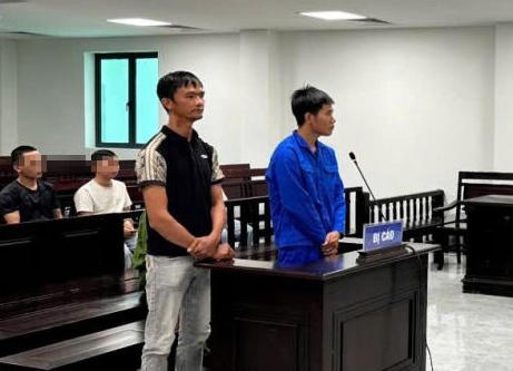Tổ chức đưa 24 người vượt biển trốn sang nước ngoài, 2 đối tượng lĩnh 15 năm tù