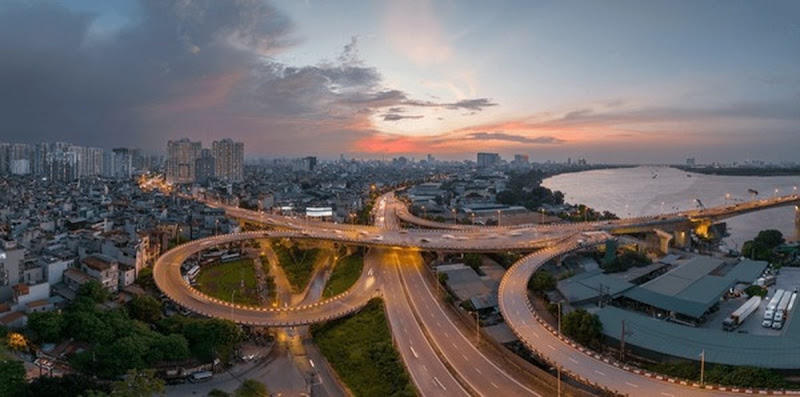 Cầu Vĩnh Tuy một trong những cửa ngõ quan trọng nối liền Hà Nội với các tỉnh phía Đông. - Nguồn: Sưu tầm