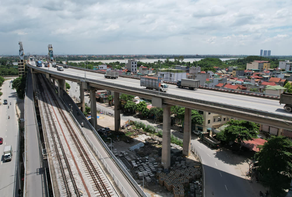 Hà Nội điều chỉnh giao thông qua cầu Thăng Long